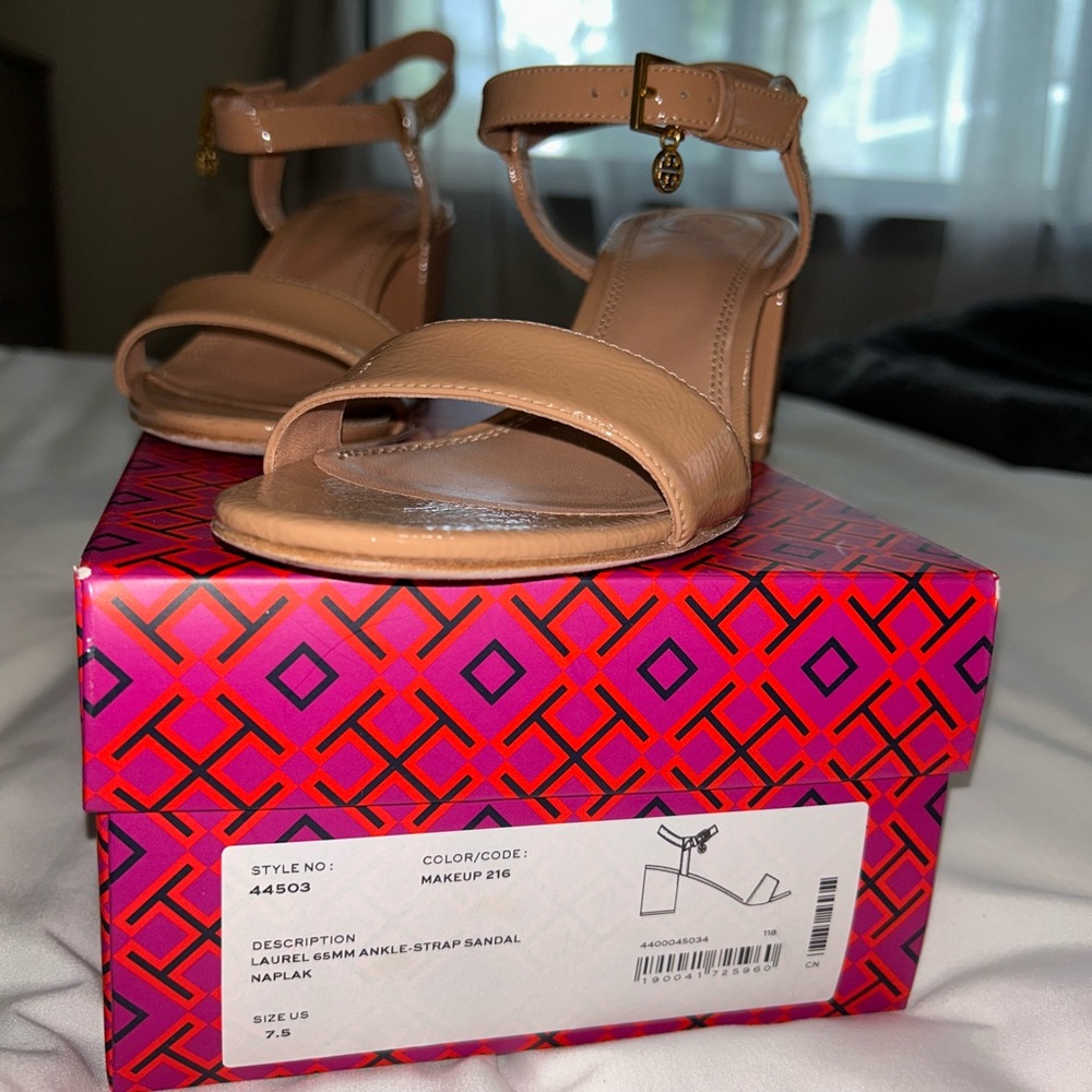 Tory Burch Women's Laurel Patent Leather Ankle Strap block chunky heel Sandals